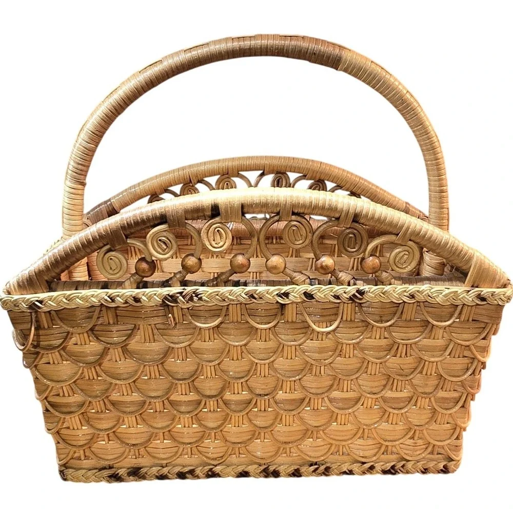 Wicker Magazine Holder Rattan VTG MCM Beads Braided‎ Handle Decorative 15x16x8.5